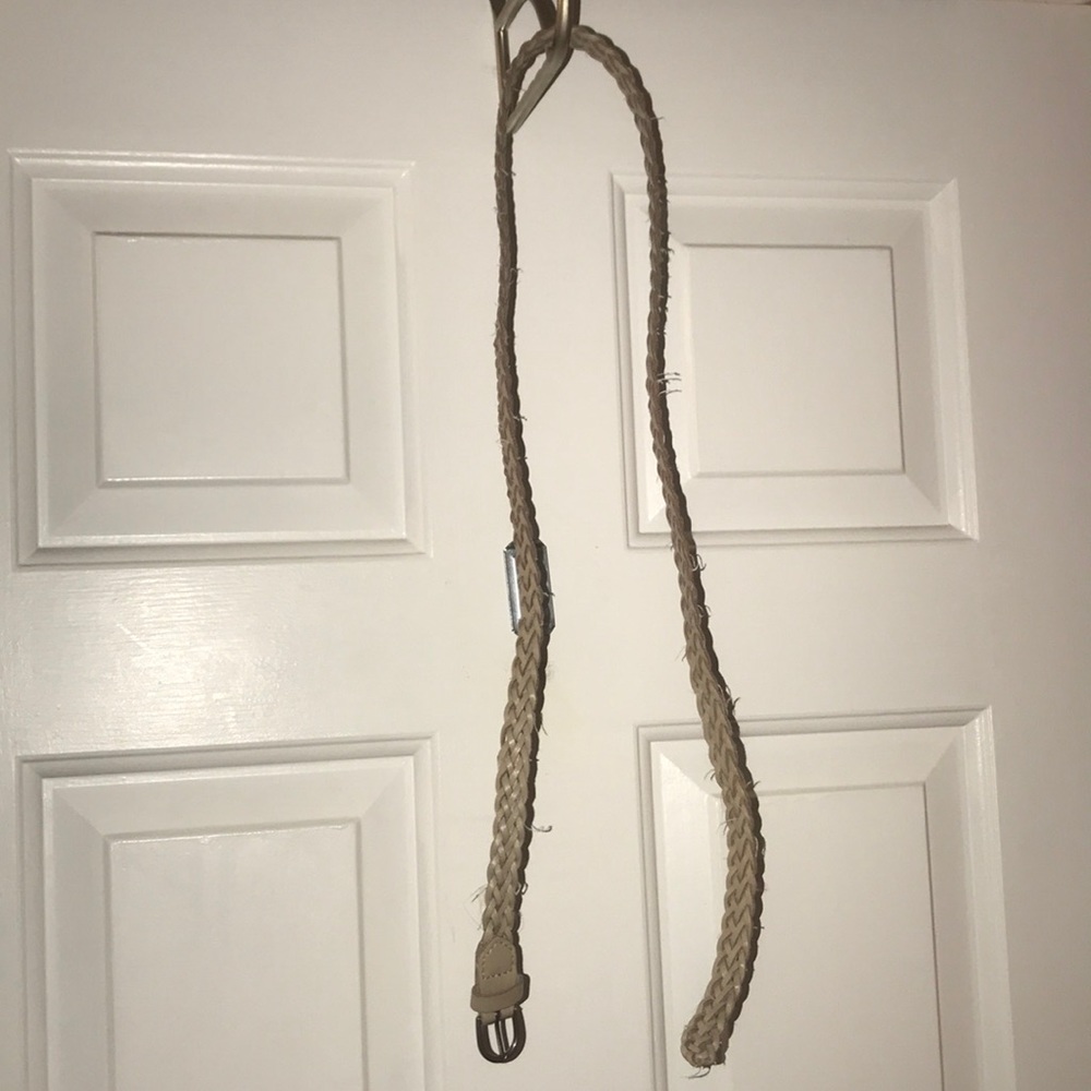 Tan belt